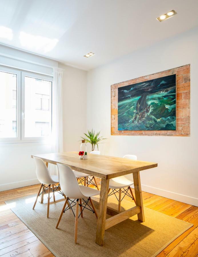 Great Location & 130m2! Guggenheim & Parking Appartement *